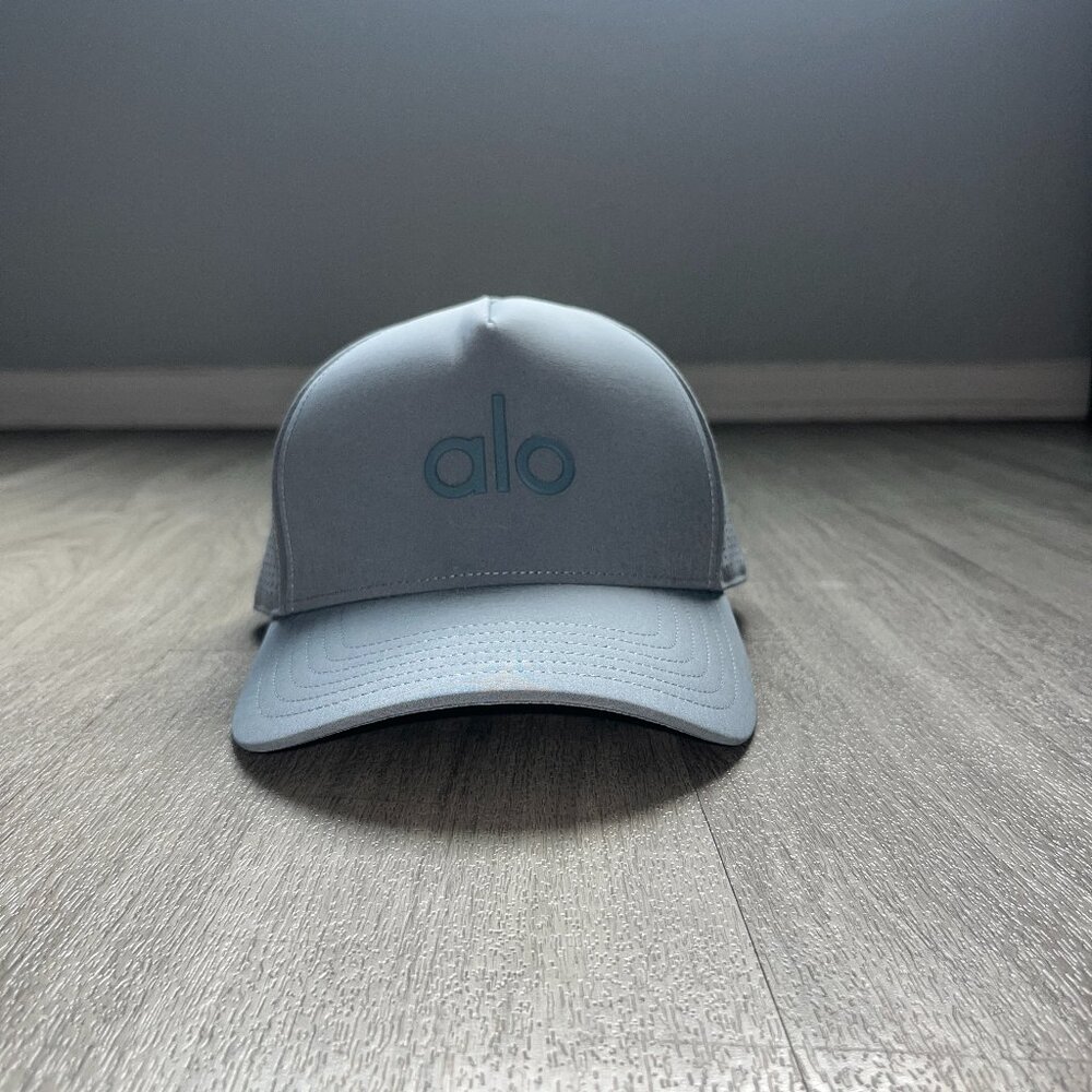 Alo - Performance District Trucker Hat - Steel Grey